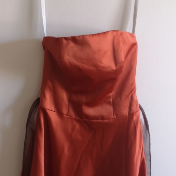 Dress - Picture 2 of 4